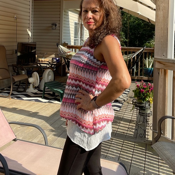 B.Design Top Size Medium - Picture 6 of 7